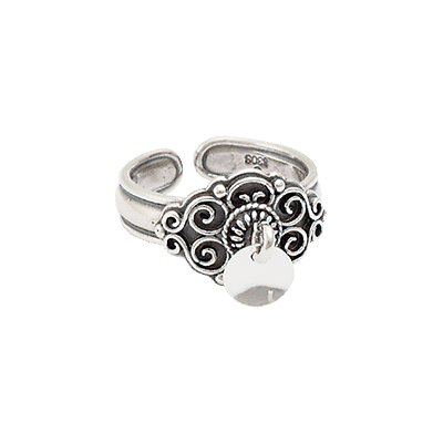 Ring, oksidert. Graffer 
